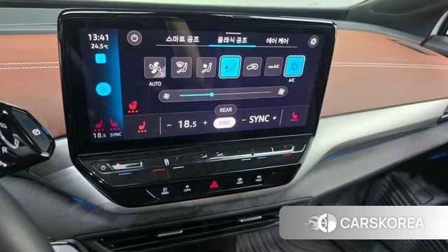 Volkswagen ID.4 2023 Белый из Кореи, фото 6