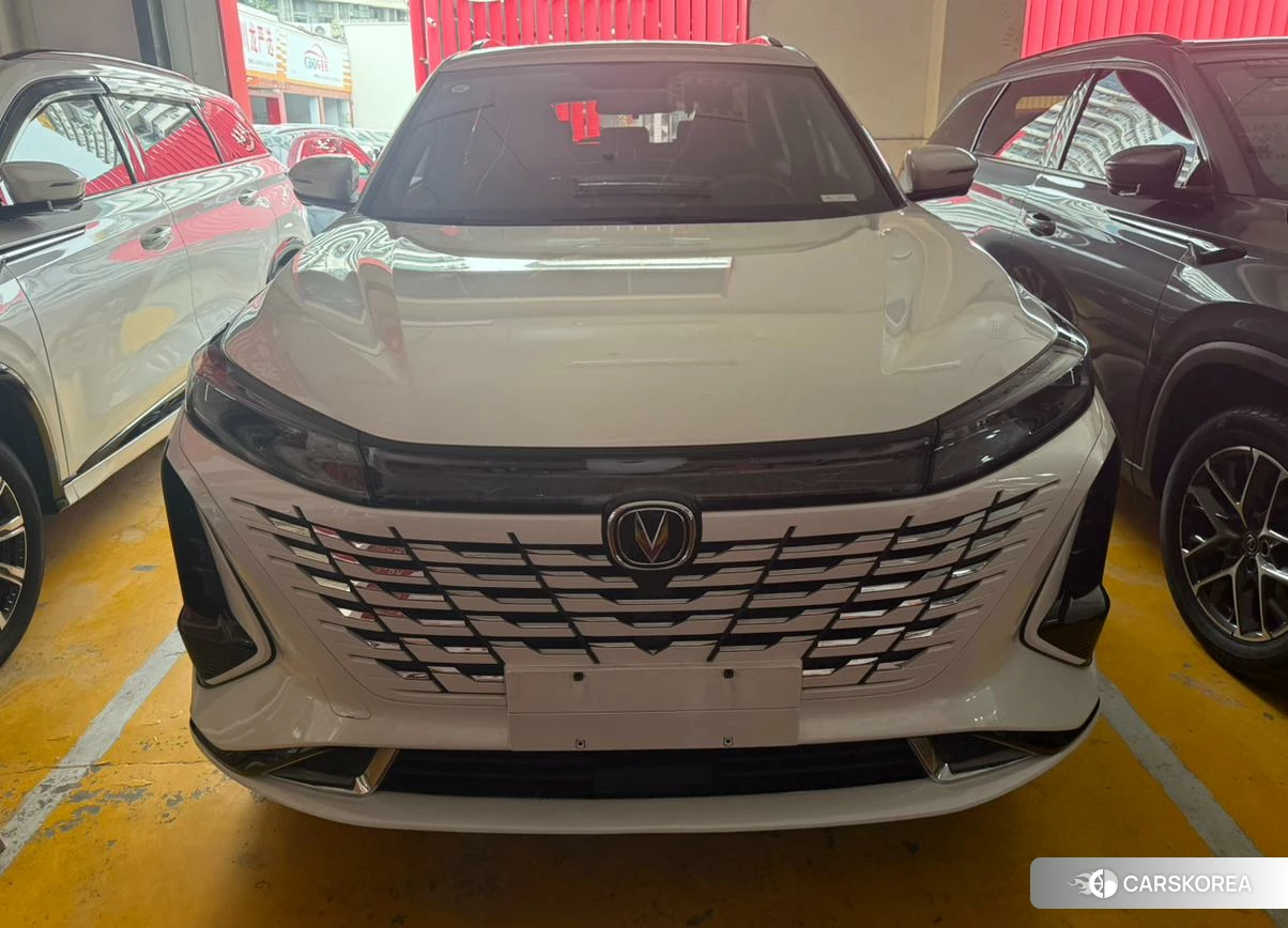 Chang'an CS75 PLUS 2023 Белый из Китая, фото 6