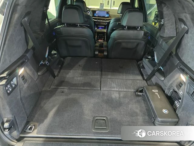 BMW X7 (G07) 2025 Белый из Кореи, фото 6