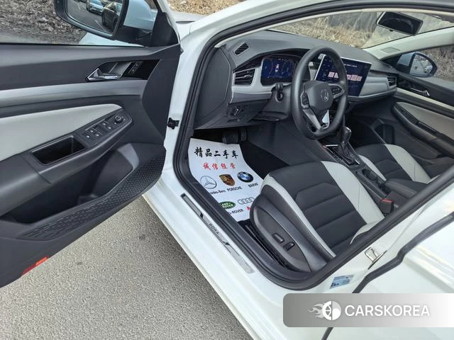 Volkswagen Bora 2022 Белый из Китая, фото 6