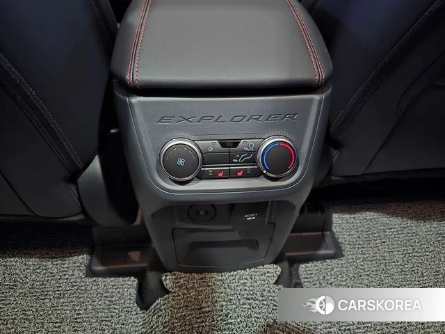 Ford Explorer 6th Generation 2025 Цвет галактики из Кореи, фото 6