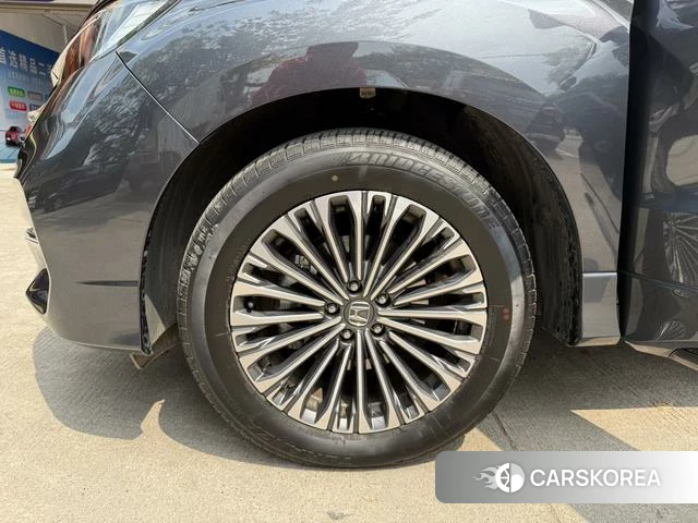 Honda Crown Road 2023 Темно-серый из Китая, фото 6