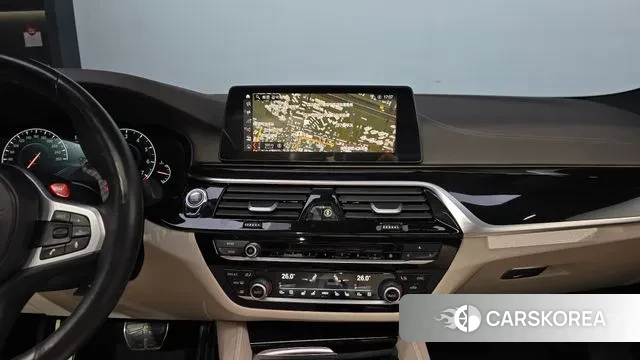 BMW 5 Series (G30) 2019 Белый из Кореи, фото 6