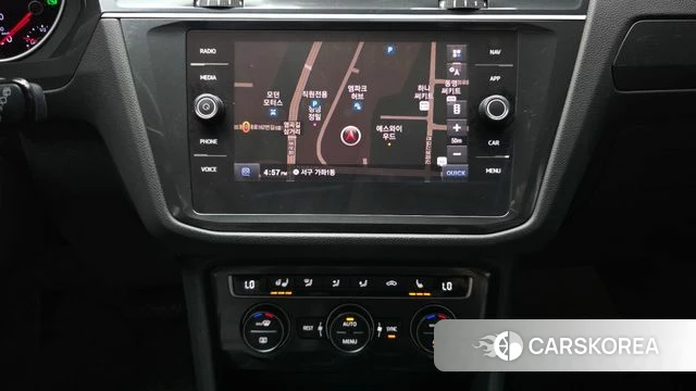 Volkswagen Tiguan second Generation 2020 Белый из Кореи, фото 6