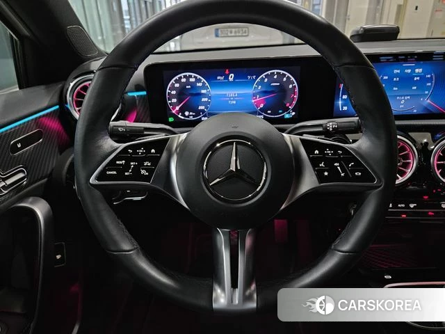 Mercedes-Benz A-Class W177 2024 Белый из Кореи, фото 6