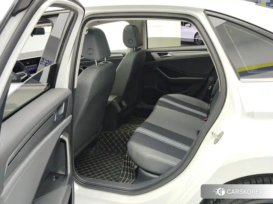 Volkswagen Sagitar 2024 Белый из Китая, фото 6