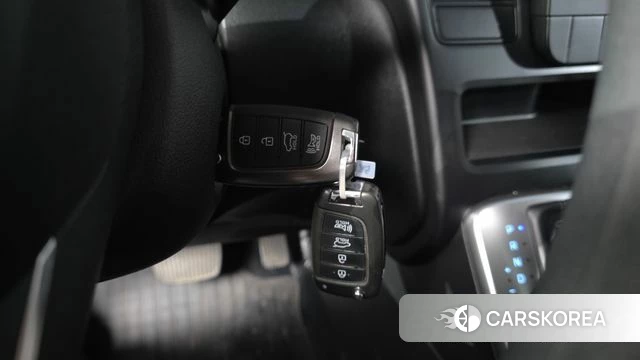 Hyundai Staria 2022 Белый из Кореи, фото 6