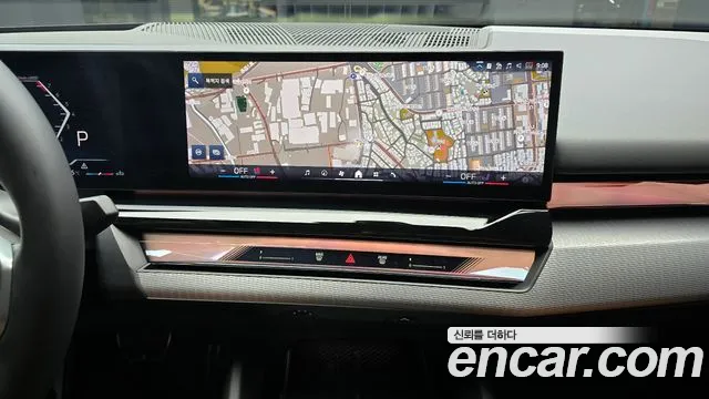 BMW 5 Series (G60) 2024 Белый из Кореи, фото 6