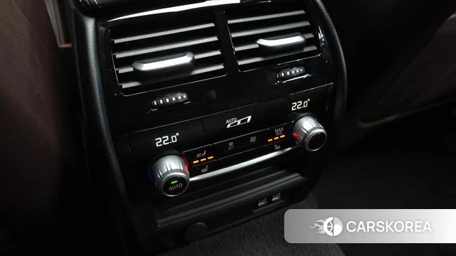 BMW 5 Series (G30) 2023 Белый из Кореи, фото 6
