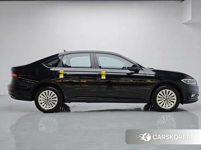 Volkswagen Lavida 2022 Черный из Китая, фото 6