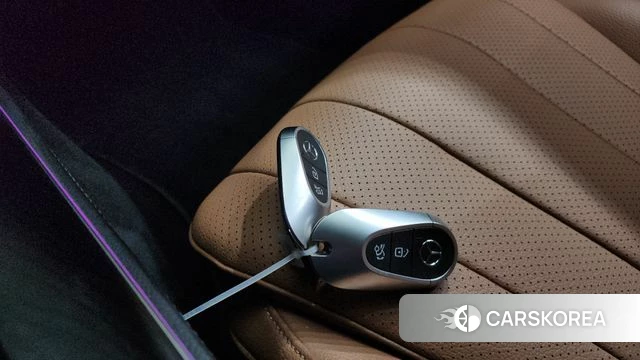 Mercedes-Benz E-Class W214 2024 Белый из Кореи, фото 6