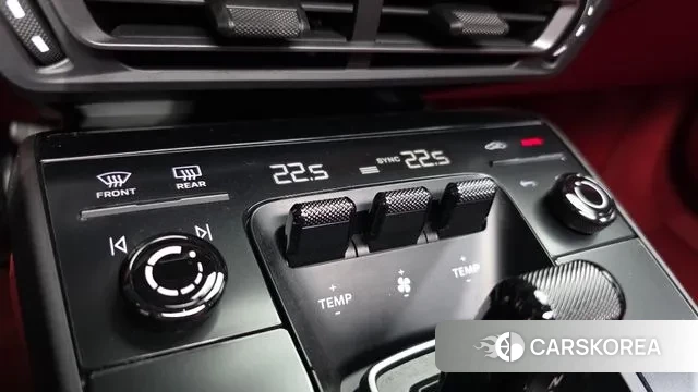 Porsche 911(992) 2023 Черный из Кореи, фото 6