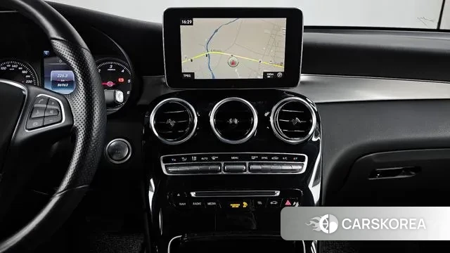 Mercedes-Benz GLC-Class X253 2018 Белый из Кореи, фото 6