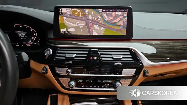 BMW 5 Series (G30) 2020 Серый из Кореи, фото 6