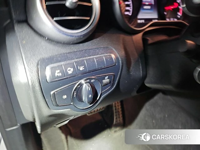 Mercedes-Benz C-Class W205 2018 Белый из Кореи, фото 6