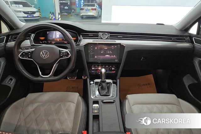 Volkswagen Magotan 2023 Черный из Китая, фото 6