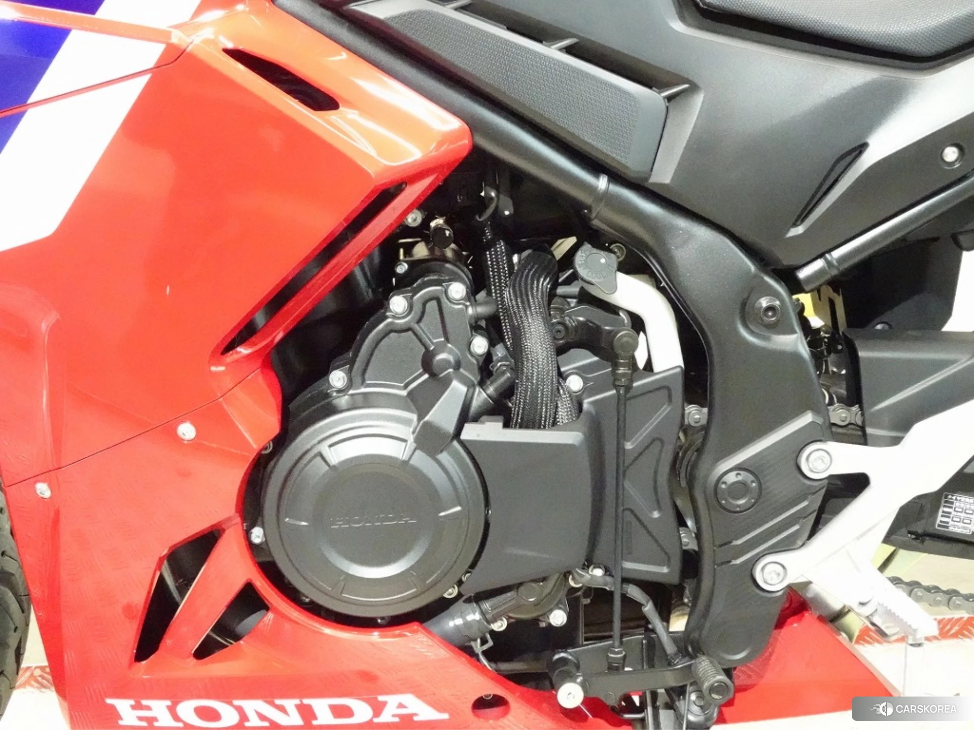 Проданный Honda CBR400R id 4184856 из Японии, фото 6