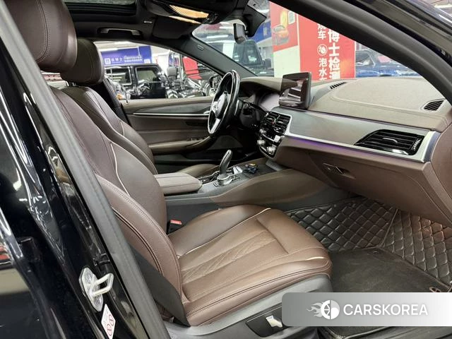 BMW 5 series 2021 Черный из Китая, фото 6