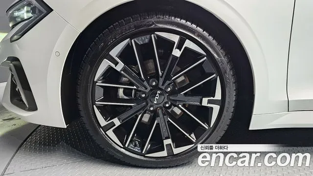 Kia The New K5 3rd generation 2024 Белый из Кореи, фото 6