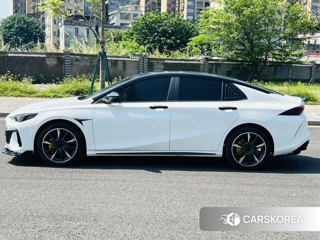 GAC Trumpchi Shadow Leopard 2024 Белый из Китая, фото 6