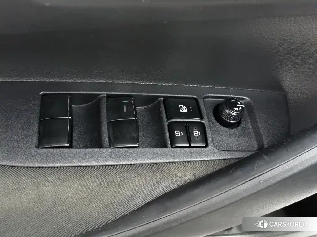 Toyota Levin 2024 Белый из Китая, фото 6