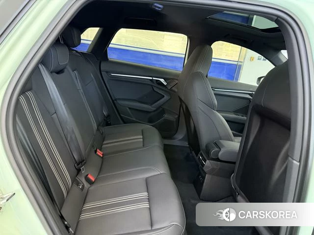 Audi A3 2023 Зеленый из Китая, фото 6