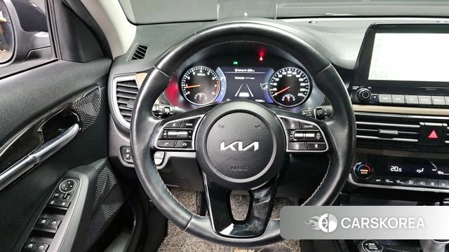 Kia Seltos 2022 Черный из Кореи, фото 6