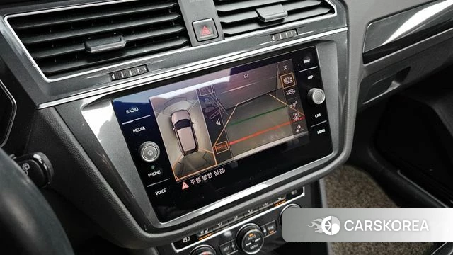 Volkswagen Tiguan second Generation 2018 Серебряный из Кореи, фото 6