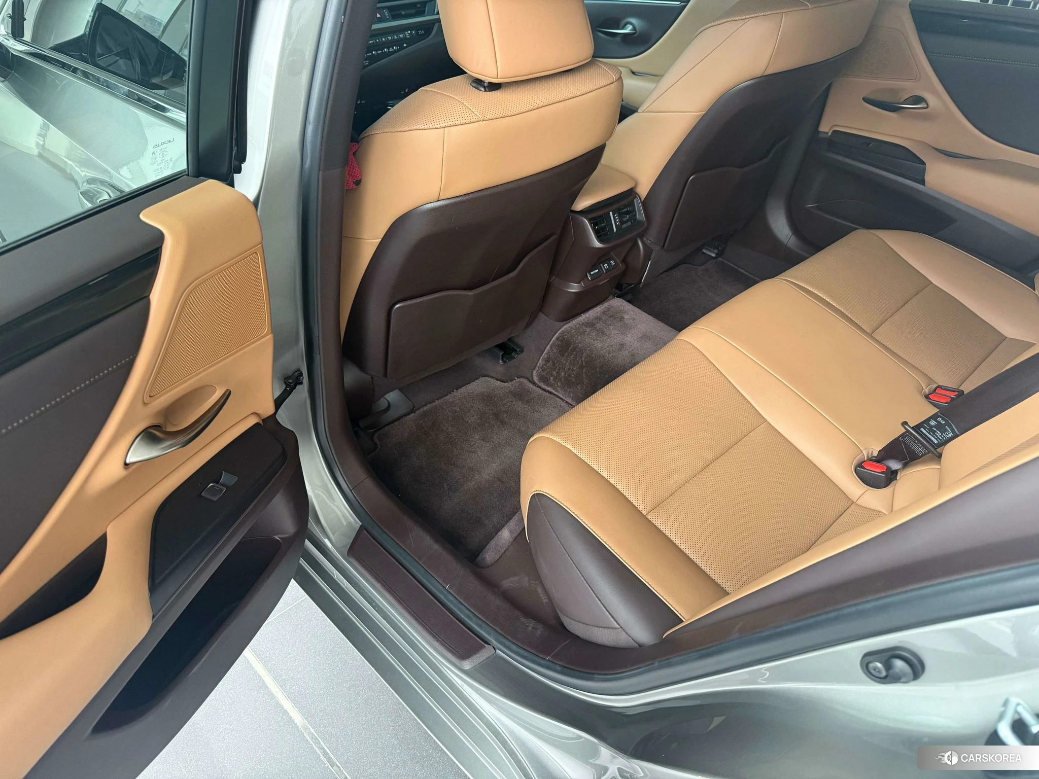 Lexus ES 2019 Серебристо-серый из Китая, фото 6