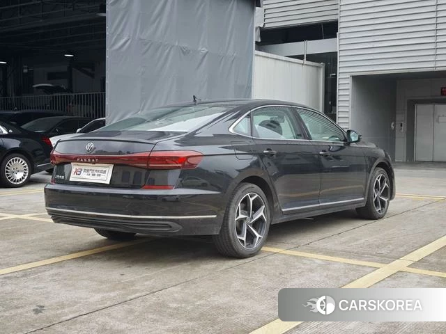 Volkswagen Passat 2026 Черный из Китая, фото 6