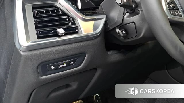 BMW X5 (G05) 2026 Серебристо-серый из Кореи, фото 6