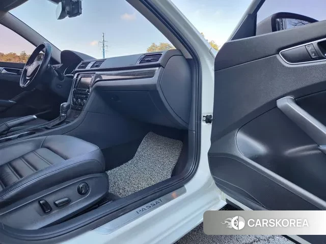 Volkswagen The New Passat 2018 Белый из Кореи, фото 6