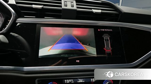 Audi Q3 (F3) 2022 Серый из Кореи, фото 6