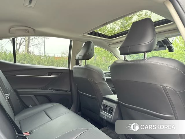 Toyota Camry 2024 Черный из Китая, фото 6