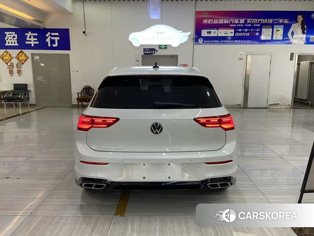 Volkswagen Golf 2022 Белый из Китая, фото 6