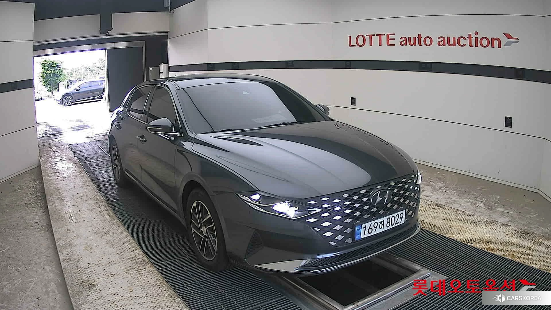 Hyundai Grandeur 2022 Nocturne Grey Metallic из Кореи, фото 6