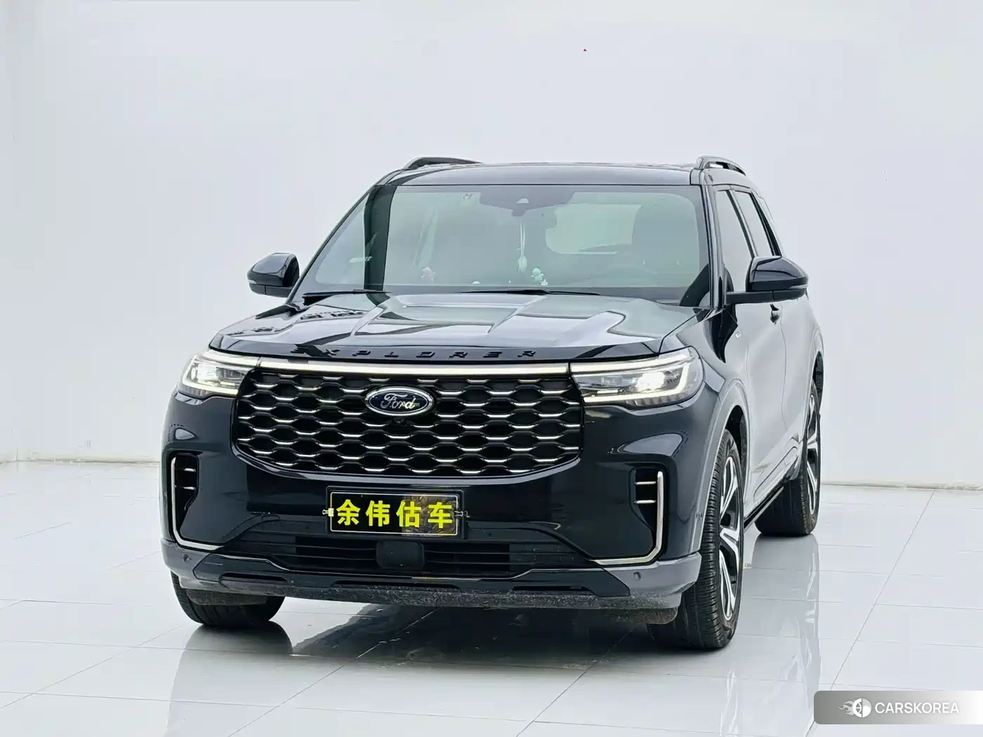 Ford Explorer 2023 Черный из Китая, фото 6
