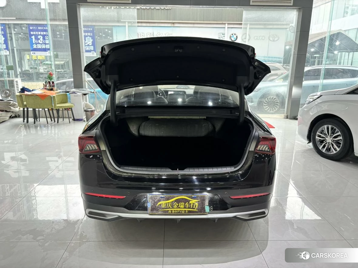 Kia K5 2020 Черный из Китая, фото 6