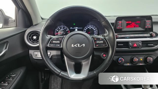 Kia The New K3 2nd generation 2022 Белый из Кореи, фото 6