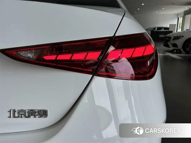 Mercedes-Benz Class C 2024 Белый из Китая, фото 6