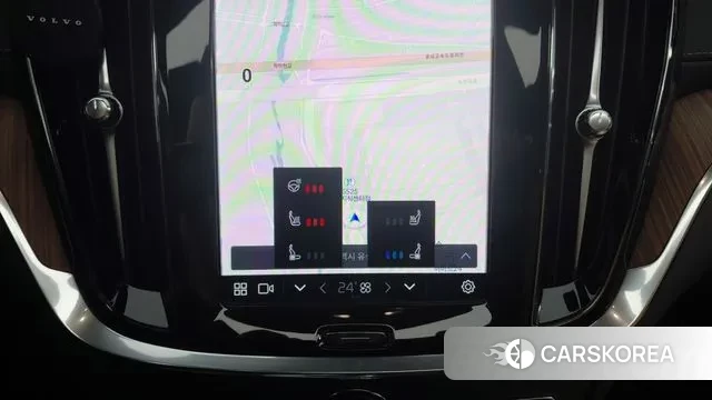 Volvo V60 Cross-Country 2nd Generation 2024 Белый из Кореи, фото 6