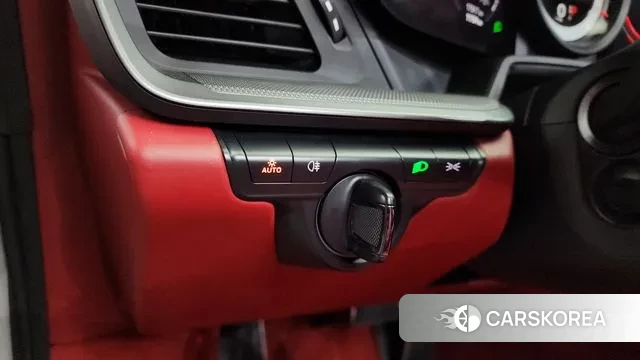 Porsche 911(992) 2022 Серебряный из Кореи, фото 6