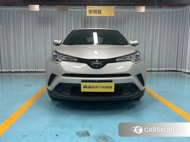 Toyota C-HR 2020 Серебристо-серый из Китая, фото 6
