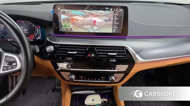 BMW 5 Series (G30) 2023 Черный из Кореи, фото 6