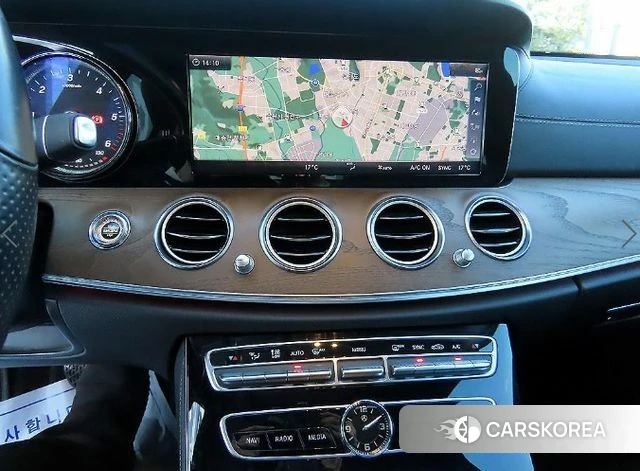 Mercedes-Benz E-Class W213 2018 Синий из Кореи, фото 6