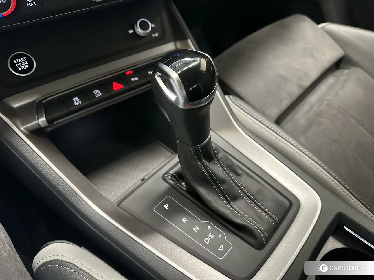 Audi Q3 2022 Темно-серый из Китая, фото 6