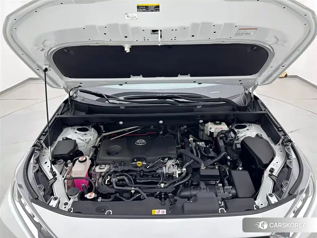 Toyota RAV4 2023 Белый из Китая, фото 6