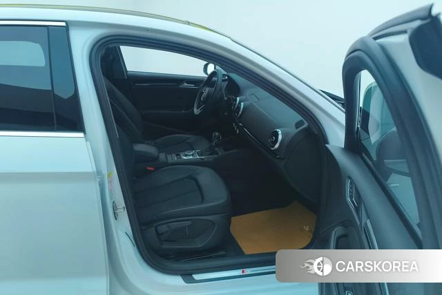 Audi A3 2021 Белый из Китая, фото 6