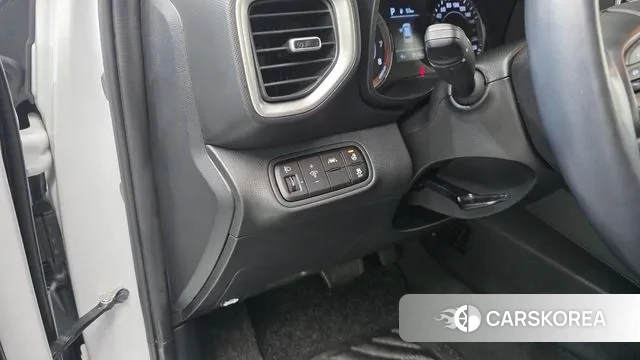 Hyundai Venue 2021 Белый из Кореи, фото 6