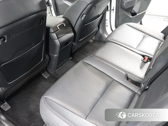 Hyundai Santa Fe (MX5) 2023 Белый из Кореи, фото 6